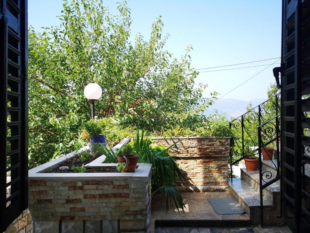 Brzac Apartment Magdic מראה חיצוני תמונה