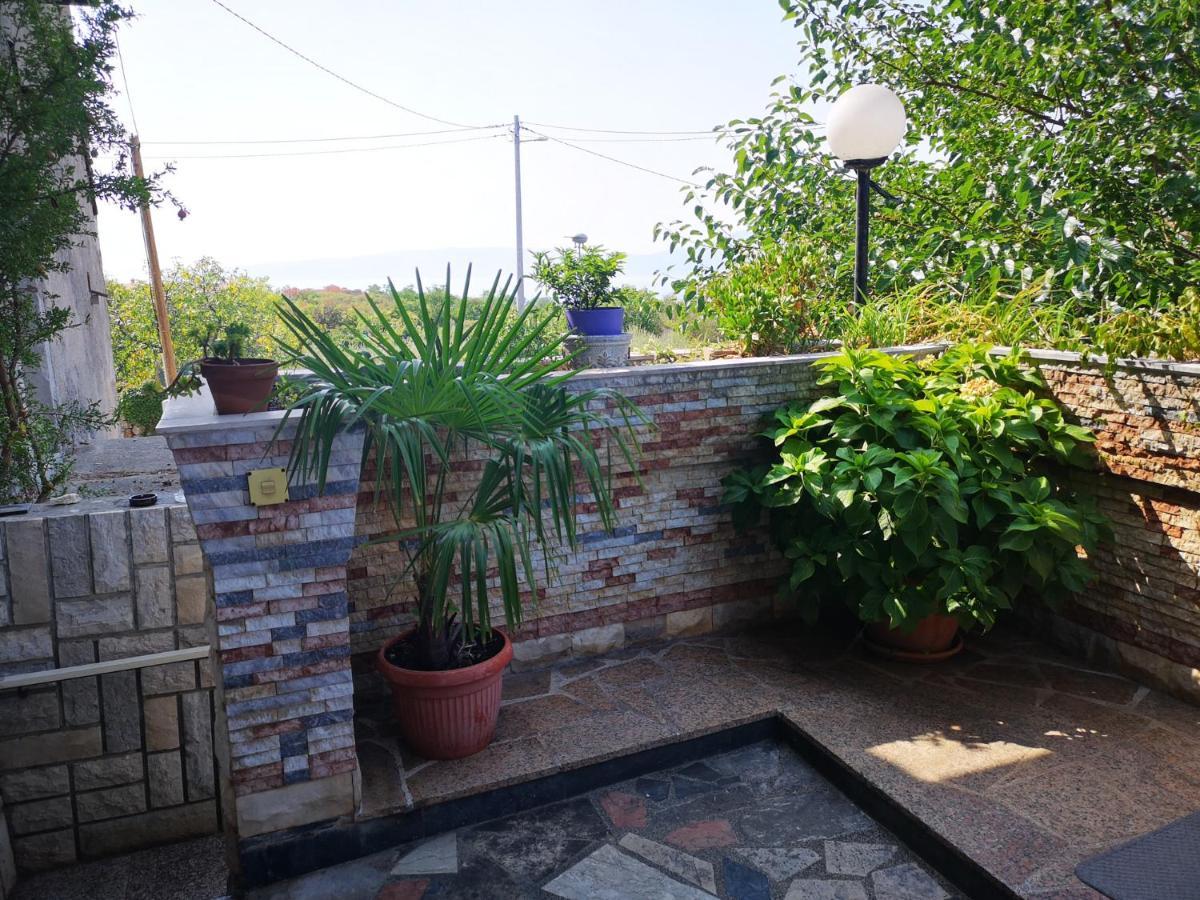 Brzac Apartment Magdic מראה חיצוני תמונה