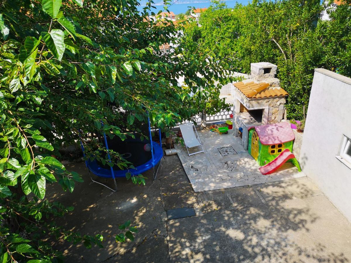 Brzac Apartment Magdic מראה חיצוני תמונה