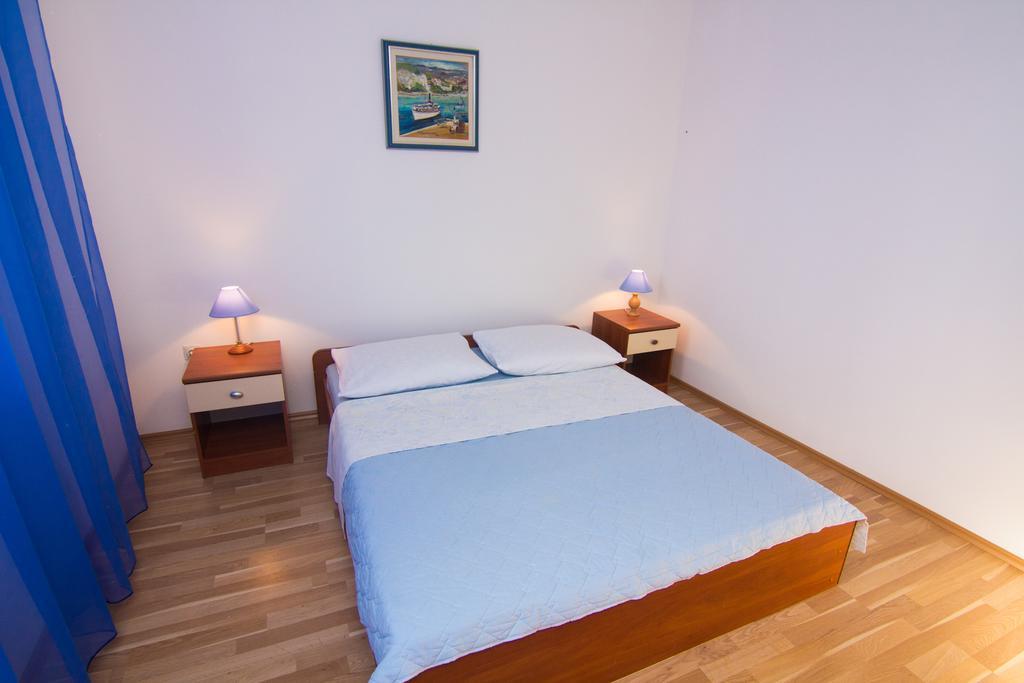 Brzac Apartment Magdic מראה חיצוני תמונה