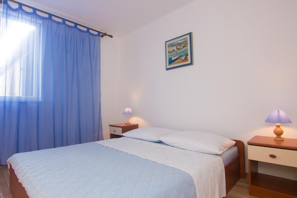 Brzac Apartment Magdic מראה חיצוני תמונה