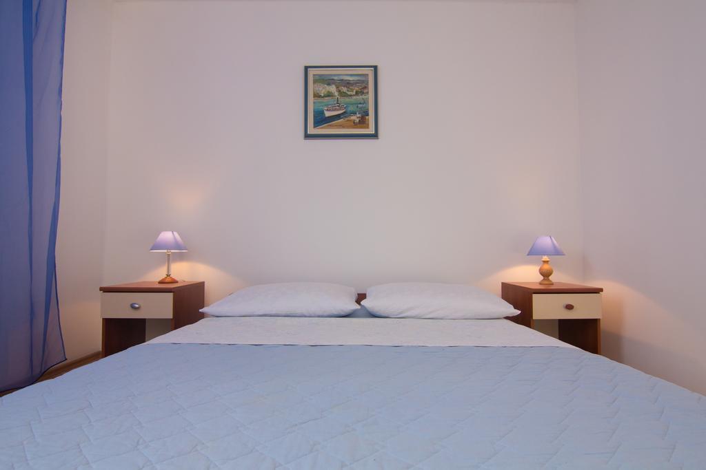 Brzac Apartment Magdic מראה חיצוני תמונה