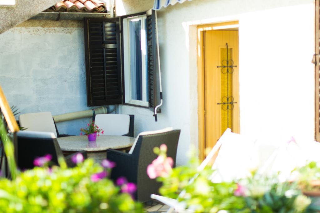 Brzac Apartment Magdic מראה חיצוני תמונה